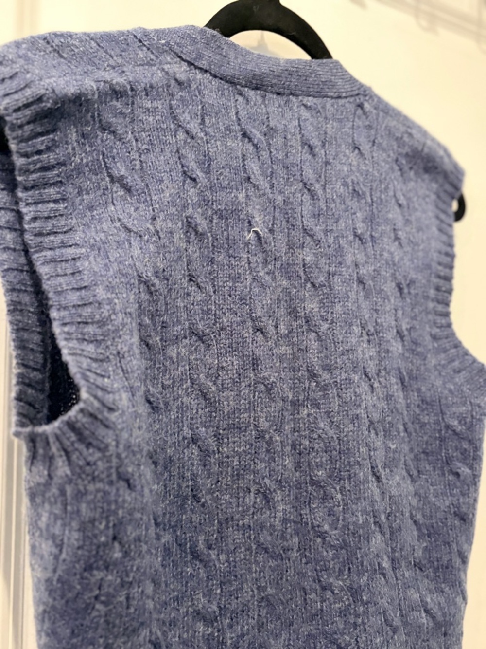 Vintage Calvin Klein Scotland 100% Shetland Wool Cable Knit Button-Up Vest - S - Picture 11 of 11